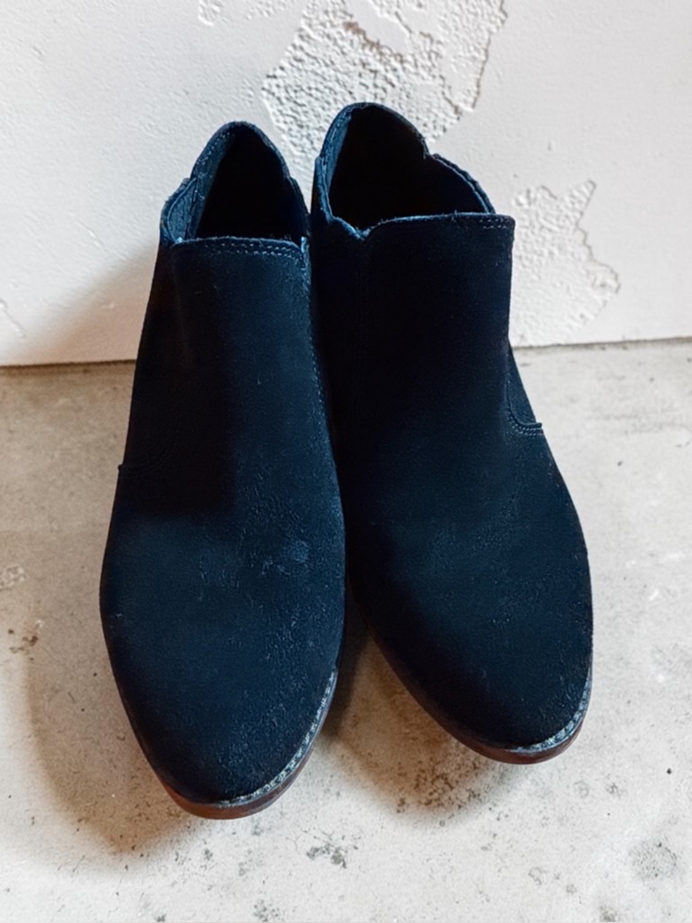 Lucky Brand Black Suede Ankle Bootie- Size 8.5 - Picture 5 of 12